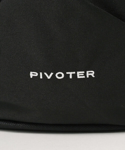 THE NORTH FACE(ザノースフェイス)の「THE NORTH FACE / PIVOTER(バックパック/リュック・メンズ・ブラック/カーキ・ONE SIZE)」の8枚目の写真