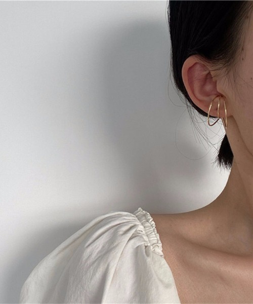 LA VORAGINE（ラ ヴォラジネ）の「デザイン　イヤーカフ（イヤーカフ・レディース・その他/C/K/S/A/I/Q/Y/その他2/その他4/その他5/その他3/B/H/P/X/G/O/W/J/R/Z/E/M/U/F/N/V/その他1/D/L/T/その他8/その他9/その他10/その他11/その他6/その他7/その他12/その他13/その他16/その他22/その他23/その他24/その他17/その他18/その他19/その他20/その他21/その他31/その他26/その他27/その他28/その他29/その他30/その他25/その他14・FREE）」の7枚目の写真