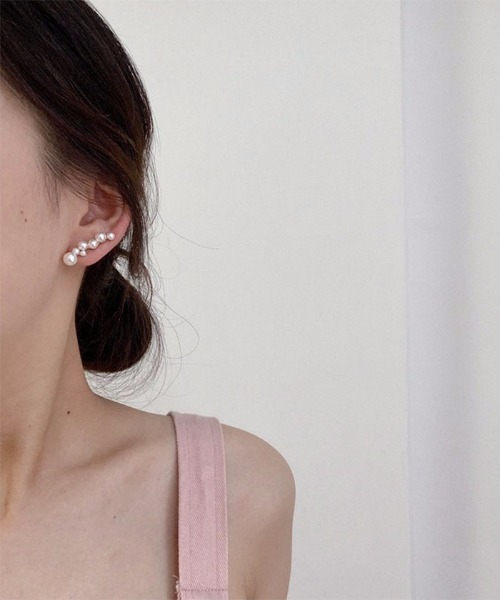 LA VORAGINE（ラ ヴォラジネ）の「デザイン　イヤーカフ（イヤーカフ・レディース・その他/C/K/S/A/I/Q/Y/その他2/その他4/その他5/その他3/B/H/P/X/G/O/W/J/R/Z/E/M/U/F/N/V/その他1/D/L/T/その他8/その他9/その他10/その他11/その他6/その他7/その他12/その他13/その他16/その他22/その他23/その他24/その他17/その他18/その他19/その他20/その他21/その他31/その他26/その他27/その他28/その他29/その他30/その他25/その他14・FREE）」の2枚目の写真