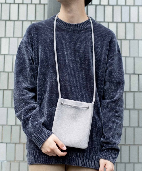 RAGEBLUE（レイジブルー）の「レザータッチミニショルダーバッグ/924130（ショルダーバッグ・メンズ・ホワイト/ブラック/ベージュ/ブラウン/オフホワイト/シルバー/サックスブルー/ブラック系その他/オリーブ/ベージュ系その他・FREE）」の2枚目の写真