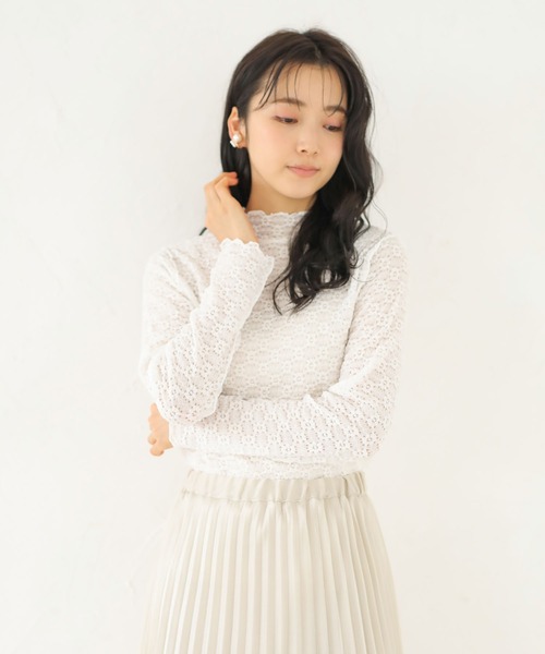 earth music&ecology（アースミュージックアンドエコロジー）の「シアーレースインナー　＊（Tシャツ/カットソー・レディース・ミント/ブラック/グレイッシュベージュ/オフホワイト・M/S）」の2枚目の写真