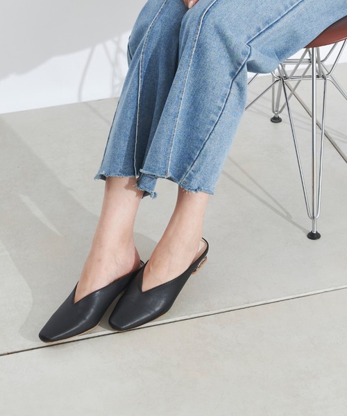 prose verse（プロズヴェール）の「柄ヒールVカットミュール（パンプス・レディース・アイボリー/ゴールド/モカ/ブラック・SMALL/MEDIUM/LARGE/LL）」の20枚目の写真