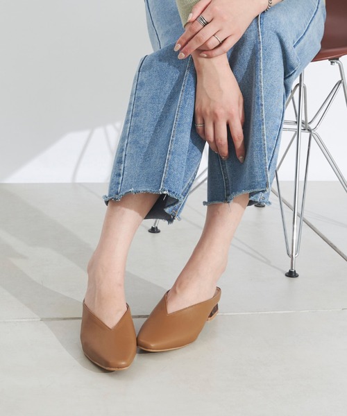 prose verse（プロズヴェール）の「柄ヒールVカットミュール（パンプス・レディース・アイボリー/ゴールド/モカ/ブラック・SMALL/MEDIUM/LARGE/LL）」の9枚目の写真