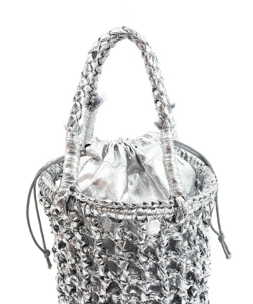 Laugoa(ラウゴア)の「ONT メタリック ミニ かごバッグ(かごバッグ・レディース・シルバー・9)」の17枚目の写真