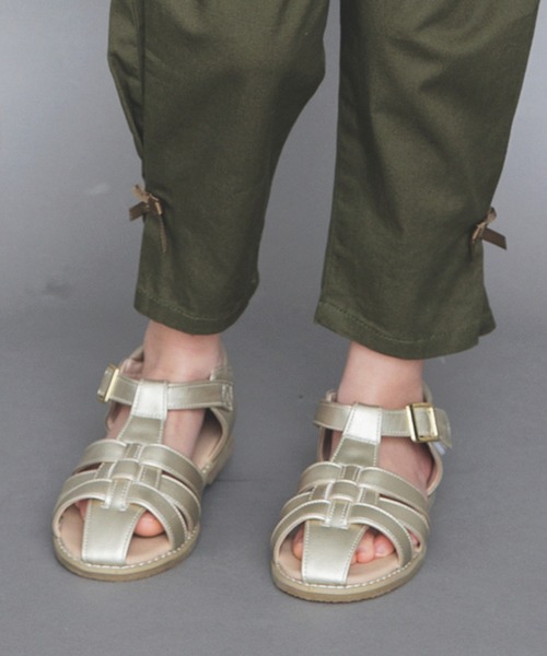 BRANSHES(ブランシェス)の「合皮サンダル(サンダル・キッズ・オフホワイト/ゴールド・14cm/17cm/15cm/16cm/18cm/19cm)」の8枚目の写真