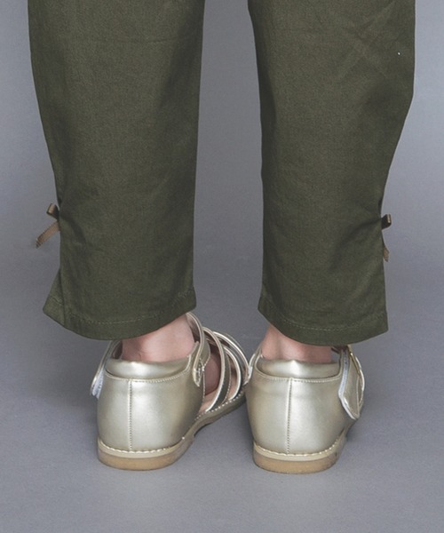 BRANSHES(ブランシェス)の「合皮サンダル(サンダル・キッズ・オフホワイト/ゴールド・14cm/17cm/15cm/16cm/18cm/19cm)」の14枚目の写真