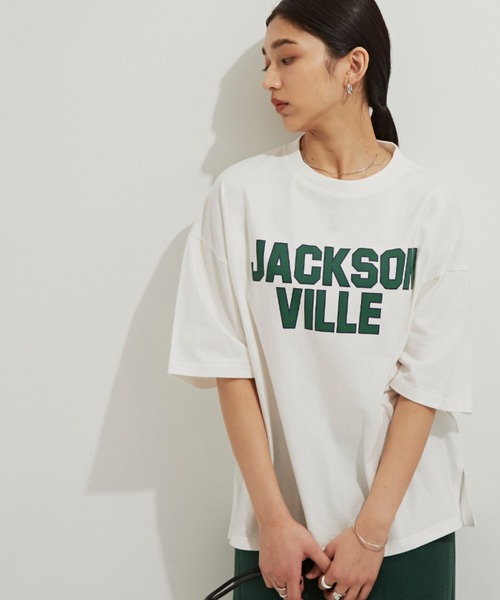 Auntie Rosa Holiday（アンティローザホリデー）の「ビッグカレッジロゴプリントTシャツ（Tシャツ/カットソー・レディース・アイボリー/チャコールグレー/オフホワイト・FREE）」の6枚目の写真