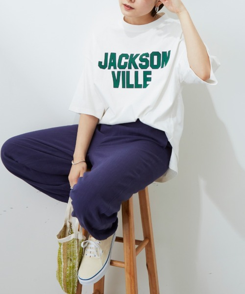 Auntie Rosa Holiday（アンティローザホリデー）の「ビッグカレッジロゴプリントTシャツ（Tシャツ/カットソー・レディース・アイボリー/チャコールグレー/オフホワイト・FREE）」の16枚目の写真