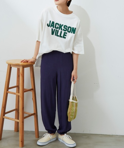 Auntie Rosa Holiday（アンティローザホリデー）の「ビッグカレッジロゴプリントTシャツ（Tシャツ/カットソー・レディース・アイボリー/チャコールグレー/オフホワイト・FREE）」の22枚目の写真