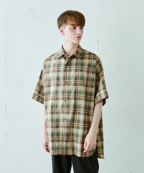 Lui's(ルイス)の「5分袖チェックライトシャツ(シャツ/ブラウス・メンズ・ブラック/グリーン/ブルー・FREE)」の3枚目の写真