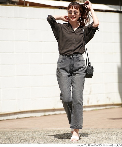 coca（coca）（コカ）の「裾スリットテーパードデニムパンツ（デニムパンツ・レディース・ブラック/ブルー・M/L）」の6枚目の写真