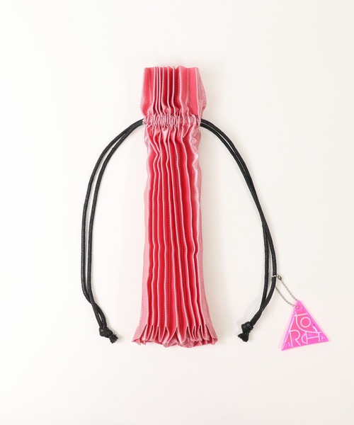 salle de bal（サルデバル）の「プリーツドローバッグ PLEATS BAG  巾着エコバッグ（ショルダーバッグ・レディース・ブラック/ベージュ/ブラウン/ピンク/ブルー/グリーン・FREE）」の13枚目の写真