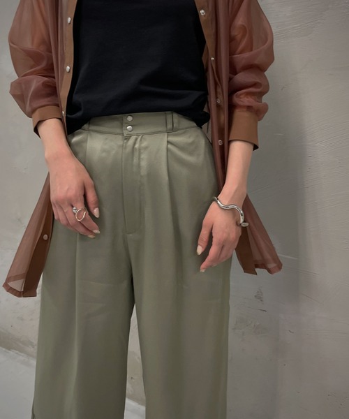 &g'aime（アンジェム）の「【&g'aime】サテンワイドタックパンツ（スラックス・レディース・ブラック/アイボリー/ライトカーキ・FREE）」の21枚目の写真