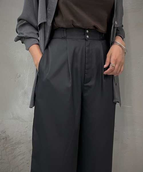 &g'aime（アンジェム）の「【&g'aime】サテンワイドタックパンツ（スラックス・レディース・ブラック/アイボリー/ライトカーキ・FREE）」の15枚目の写真