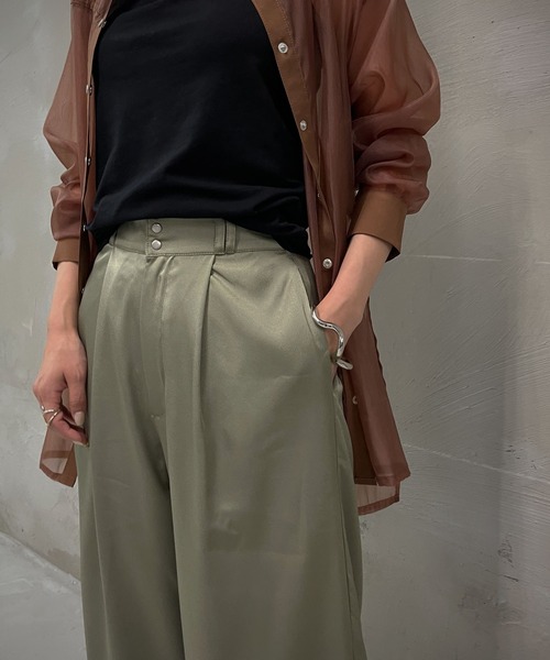 &g'aime（アンジェム）の「【&g'aime】サテンワイドタックパンツ（スラックス・レディース・ブラック/アイボリー/ライトカーキ・FREE）」の22枚目の写真