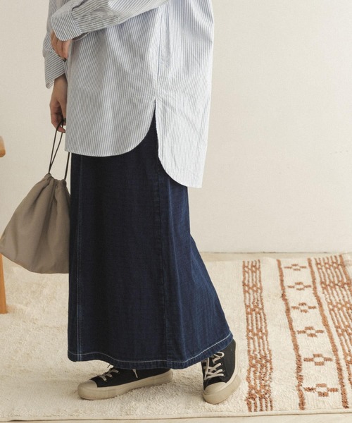FORK&SPOON(フォークアンドスプーン)の「FORK&SPOON 接結デニムロングスカート(スカート・レディース・ブラック/ブルー・2/1)」の9枚目の写真