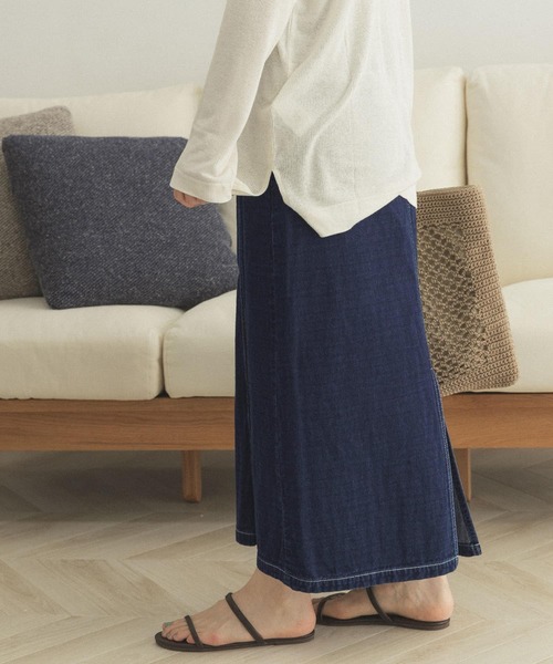 FORK&SPOON(フォークアンドスプーン)の「FORK&SPOON 接結デニムロングスカート(スカート・レディース・ブラック/ブルー・2/1)」の15枚目の写真