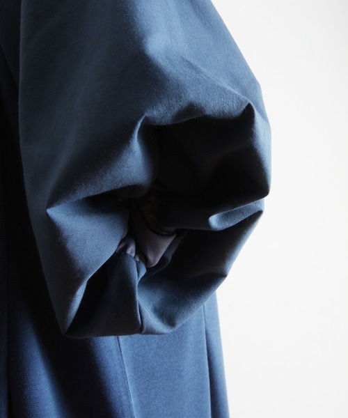 tocco closet（トッコ　クローゼット）の「布帛バルーンスリーブポンチワンピース（ワンピース・レディース・ブラック/ブルー・M）」の18枚目の写真