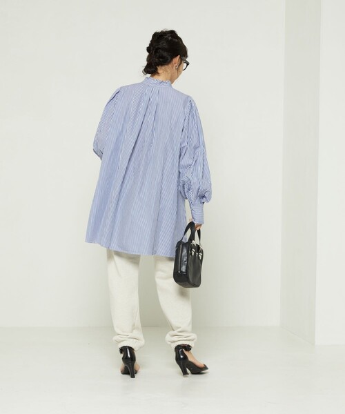 FREAK'S STORE(フリークスストア)の「フリルスタンドカラーボリュームスリーブシャツ(シャツ/ブラウス・レディース・ブラック/その他/ホワイト・フリ-)」の4枚目の写真