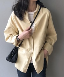 レギュラーカラーシャツ