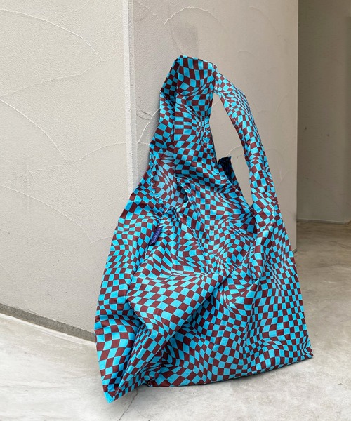 BAGGU(バグー)の「【BAGGU/バグゥ】STANDARD BAGGU 2021AW(エコバッグ/サブバッグ・レディース・グリーン/ブルー系その他/バイオレット/ピンク/イエロー・FREE)」の3枚目の写真