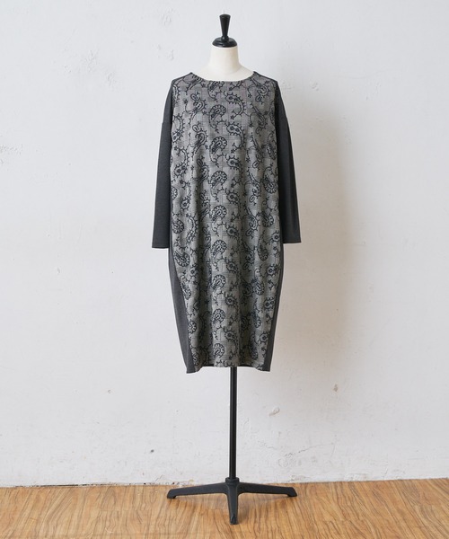 BEARDSLEY（ビアズリー）の「ペイズリー刺繍ワンピース（ワンピース・レディース・グレー/ネイビー・FREE）」の4枚目の写真