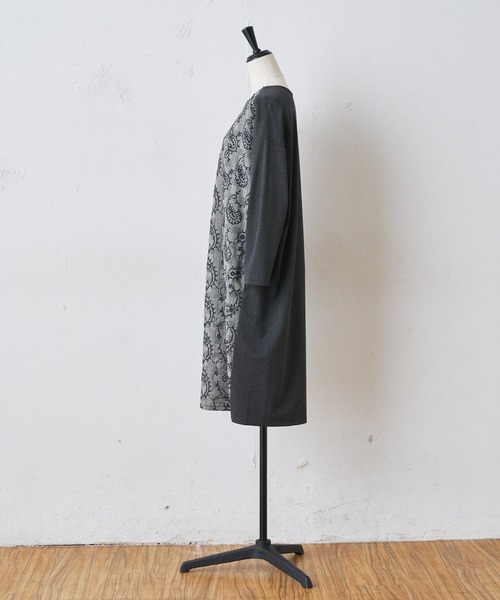 BEARDSLEY（ビアズリー）の「ペイズリー刺繍ワンピース（ワンピース・レディース・グレー/ネイビー・FREE）」の5枚目の写真