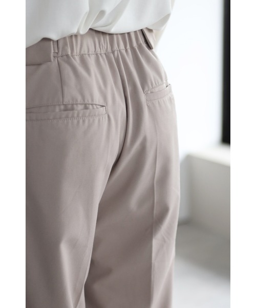 CREARE -LINO-(クレアーレリノ)の「サイドベルト スラックパンツ<セットアップ可>(スラックス・メンズ・ブラック/グレイッシュベージュ/カーキ・MEDIUM/LARGE)」の8枚目の写真
