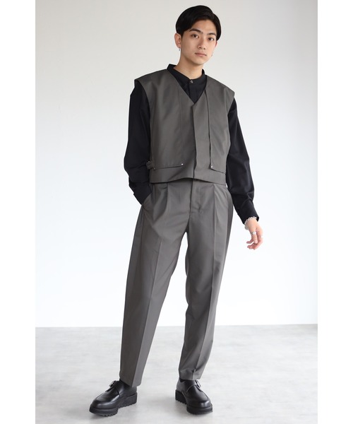 CREARE -LINO-(クレアーレリノ)の「サイドベルト スラックパンツ<セットアップ可>(スラックス・メンズ・ブラック/グレイッシュベージュ/カーキ・MEDIUM/LARGE)」の22枚目の写真