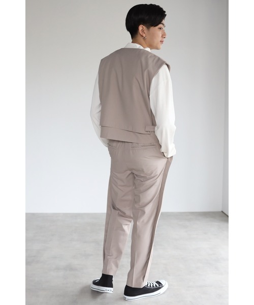CREARE -LINO-(クレアーレリノ)の「サイドベルト スラックパンツ<セットアップ可>(スラックス・メンズ・ブラック/グレイッシュベージュ/カーキ・MEDIUM/LARGE)」の11枚目の写真