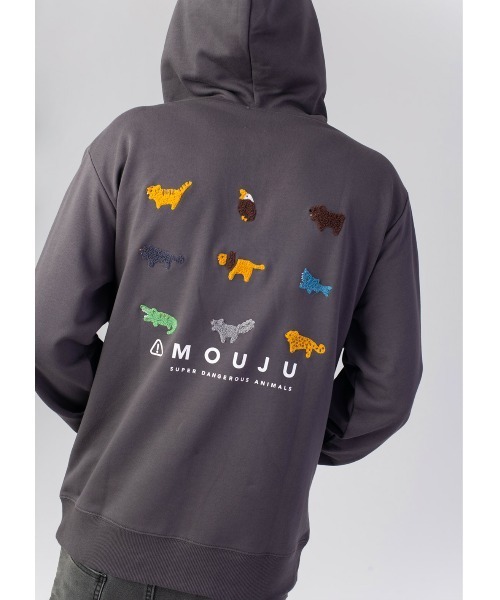 Design Tshirts Store graniph（デザイン　ティーシャツ　ストア　グラニフ）の「デンジャラスアニマルズ｜エンブロイダリージップパーカー（パーカー・メンズ・スミクロ・MEDIUM/LARGE/SMALL）」の6枚目の写真