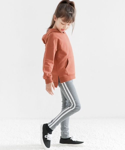 Bee des Bee（ビーデスビー）の「長袖パーカー（パーカー・キッズ・ホワイト/チャコールグレー/グリーン/杢グレー/ブルー系その他/ライトグレー/テラコッタ・120cm/140cm/110cm/100cm/130cm/150cm）」の11枚目の写真