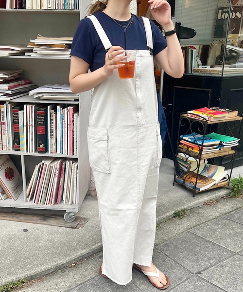 andme（アンドミー）の「コットンツイルカーゴポケットキャミワンピース（ジャンパースカート・レディース・オフホワイト/カーキ/グレー/ケミカルウォッシュ/ブラック/スミクロ/サックスブルー・M/L）」の19枚目の写真