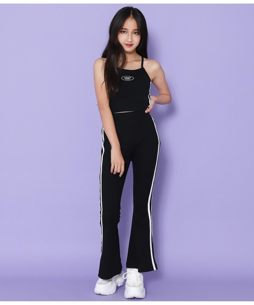 ANAP GｉRL（アナップガール）の「ラインリブフレアパンツ（その他パンツ・キッズ・ブラック・M/S/XS）」の3枚目の写真