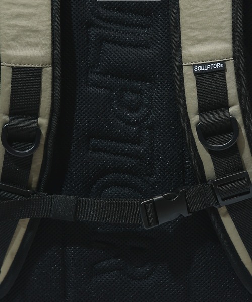SCULPTOR（スカルプター）の「NYLON ARIADNE RUCKSACK/ナイロンアリアドネリュックサック（バックパック/リュック・レディース・カーキ・フリー）」の3枚目の写真
