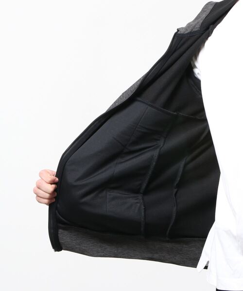 LONSDALE（ロンズデール）の「LONSDALE 裏フリースニット ボンディング ZIPパーカー（パーカー・メンズ・チャコールグレー/ブラック・LL/M/L）」の5枚目の写真