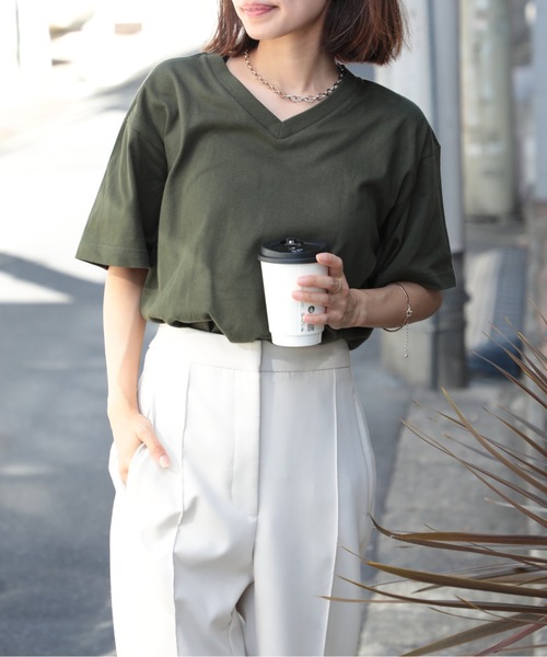 Printstar（プリントスター）の「【Printstar】heavy weight premium cotton v neck short sleeve t-shirt / ヘビーウェイト プレミアムコットン VネックTシャツ ※（Tシャツ/カットソー・レディース・カーキ/ブラック/ホワイト/バーガンディー/グレー・SMALL/MEDIUM/LARGE/X-LARGE）」の10枚目の写真