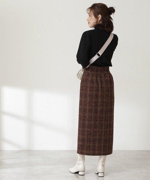 N.（N. Natural Beauty Basic）（エヌエヌナチュラルビューティーベーシック）の「◆パワーショルダータートルネックニット（ニット/セーター・レディース・オフホワイト/ブラック/グリーン・MEDIUM）」の6枚目の写真