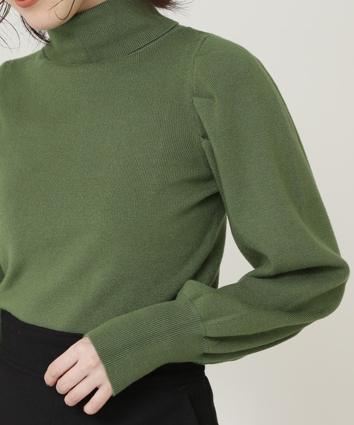 N.（N. Natural Beauty Basic）（エヌエヌナチュラルビューティーベーシック）の「◆パワーショルダータートルネックニット（ニット/セーター・レディース・オフホワイト/ブラック/グリーン・MEDIUM）」の9枚目の写真