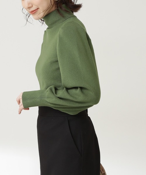 N.（N. Natural Beauty Basic）（エヌエヌナチュラルビューティーベーシック）の「◆パワーショルダータートルネックニット（ニット/セーター・レディース・オフホワイト/ブラック/グリーン・MEDIUM）」の13枚目の写真