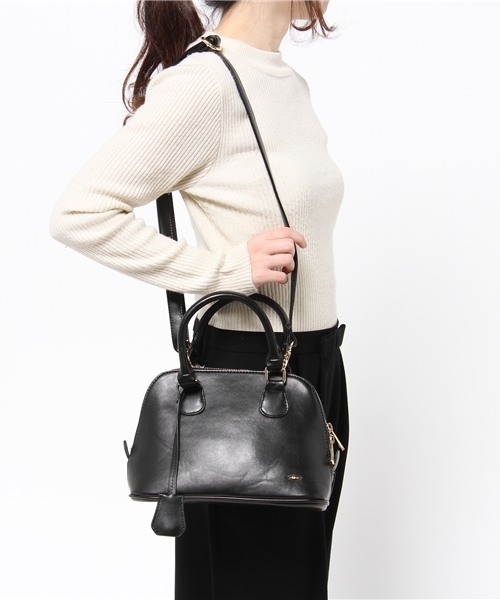 Chico（チコ）の「クラシックボストン（ボストンバッグ・レディース・ブラック/グレー/ベージュ/レッド・FREE）」の6枚目の写真