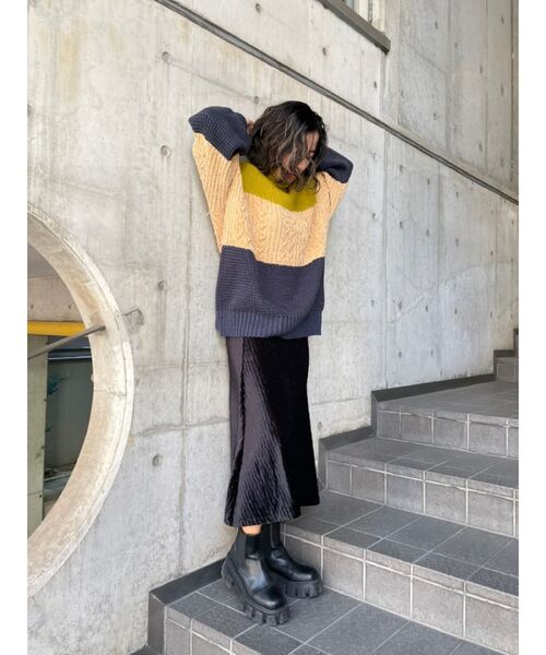 EVRIS(エヴリス)の「カラーブロッキングニットトップス(ニット/セーター・レディース・ブラック/グリーン/アイボリー・FREE)」の6枚目の写真