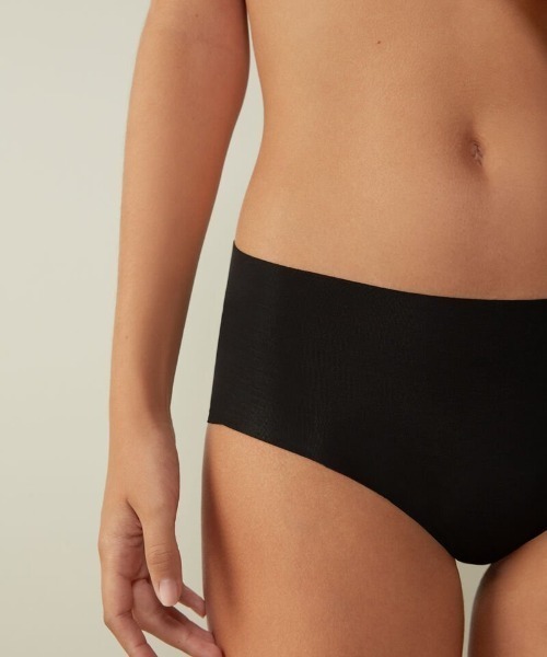 Intimissimi（インティミッシミ）の「シームレス スーピマコットン(R) キュロット（ショーツ・レディース・ブラック/ベージュ・S/M/L）」の4枚目の写真