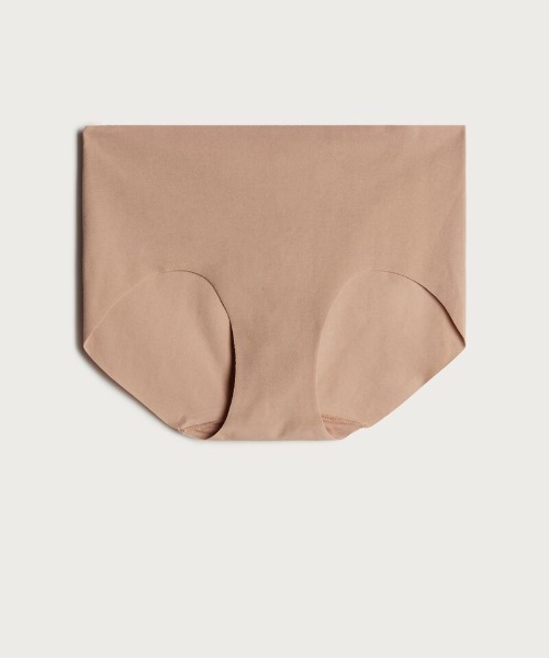 Intimissimi（インティミッシミ）の「シームレス スーピマコットン(R) キュロット（ショーツ・レディース・ブラック/ベージュ・S/M/L）」の14枚目の写真