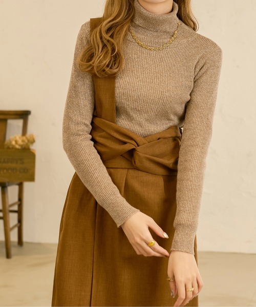 Ambre Neige(アンブルネージュ)の「メランジタートルニット/【WEB/EC限定商品】(ニット/セーター・レディース・ダークブラウン/ライトブラウン/ライトベージュ・FREE)」の7枚目の写真