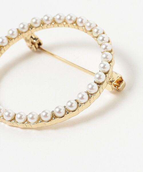 B:MING by BEAMS（ビーミングバイビームス）の「【セレモニー・フォーマル】パール サークル ブローチ（ブローチ/コサージュ・レディース・ホワイト/ゴールド・ONE SIZE）」の12枚目の写真