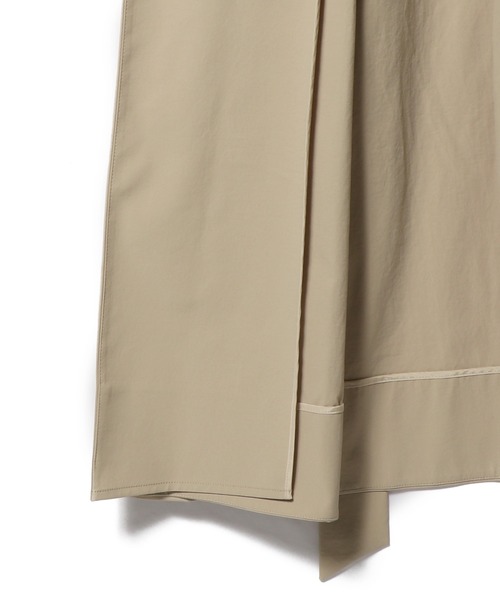 ESTNATION（エストネーション）の「ESTNATION / ポリエステルタスラントレンチコート（トレンチコート・レディース・ベージュ/ネイビー・38/36/34）」の11枚目の写真