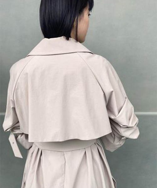 ESTNATION（エストネーション）の「ESTNATION / ポリエステルタスラントレンチコート（トレンチコート・レディース・ベージュ/ネイビー・38/36/34）」の16枚目の写真