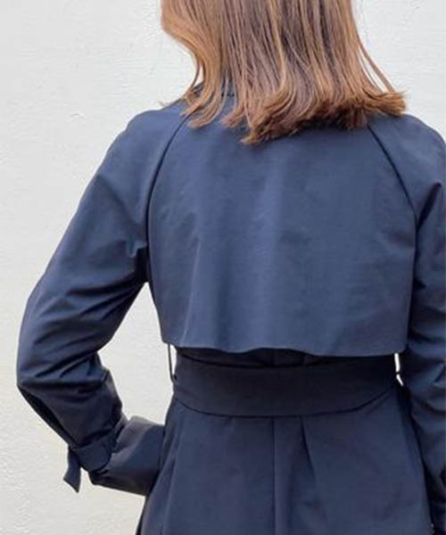 ESTNATION（エストネーション）の「ESTNATION / ポリエステルタスラントレンチコート（トレンチコート・レディース・ベージュ/ネイビー・38/36/34）」の20枚目の写真