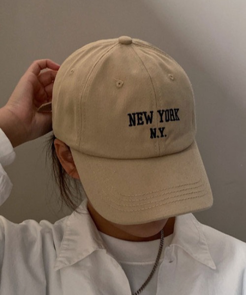 MGV(エムジーヴィー)の「”NEWYORK"レタリングキャップ(キャップ・メンズ・ホワイト/ブラック/ブラウン/ベージュ/ブルー/レッド・FREE)」の5枚目の写真